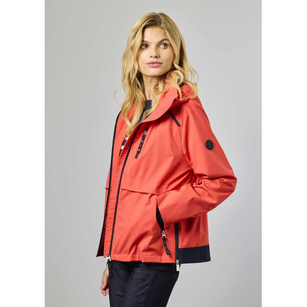 Junge Nikki Kv. 86 39-Cayenne