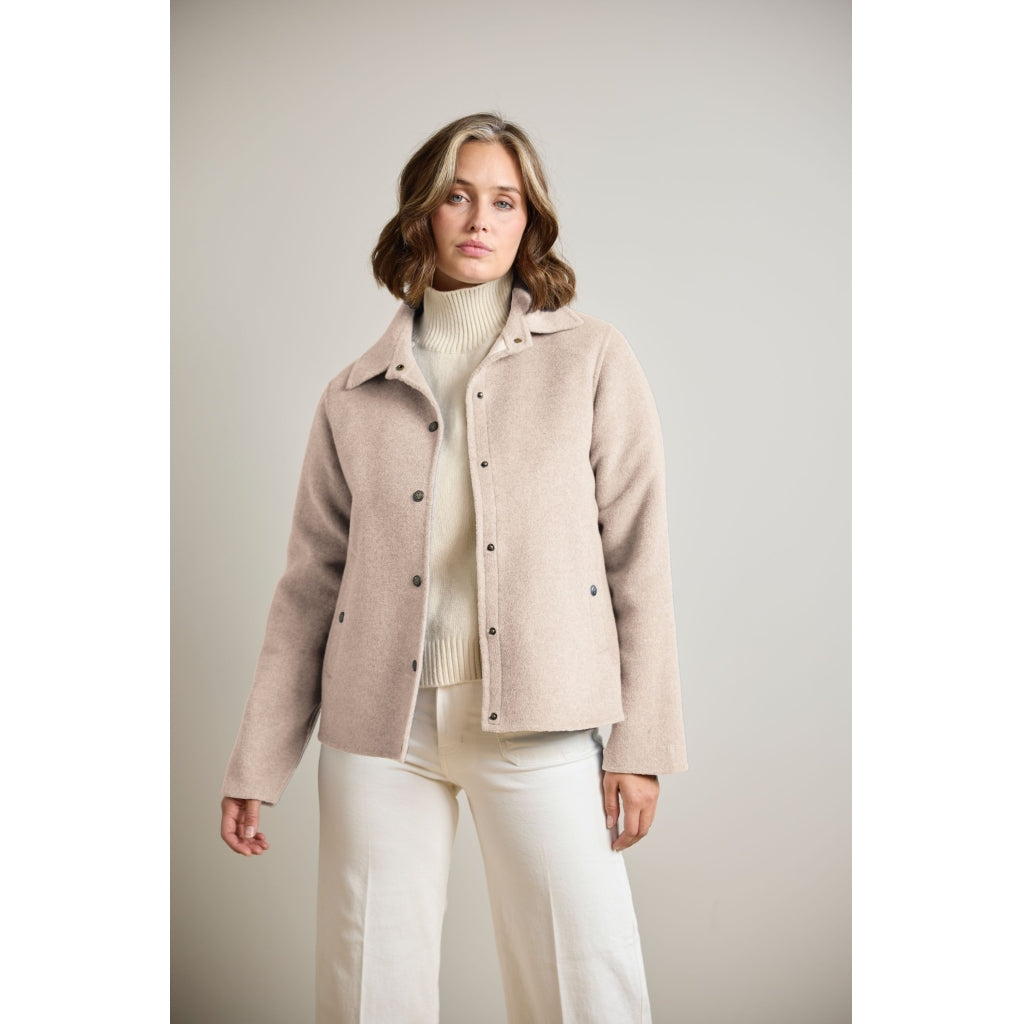 Junge Olivia Kv. 10 63-Taupe